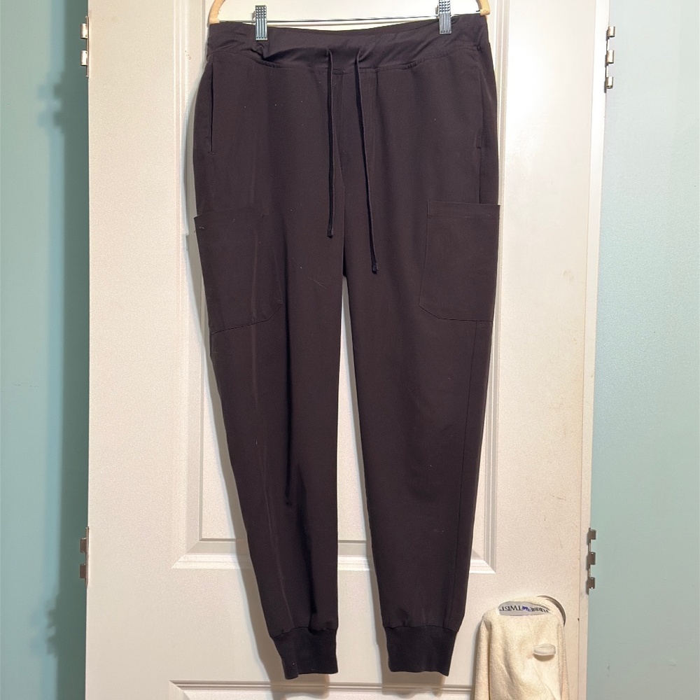 Mandala Jogger scrub pants